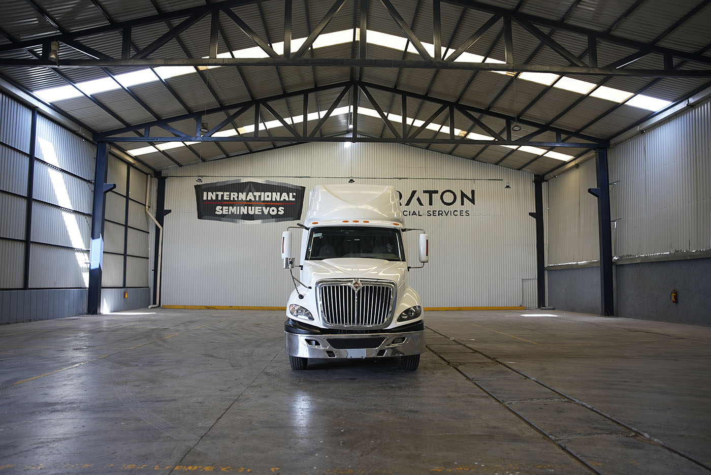 Unidad seminueva INTERNATIONAL PROSTAR SKY RISE